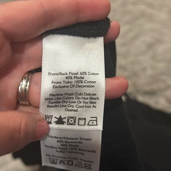 Eddie Bauer women’s‎ black and white embroidered flowy cotton modal tank top - Picture 5 of 6